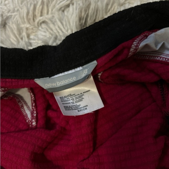New Balance Women's Red & Black Fleece Jacket, Size M - Picture 6 of 6